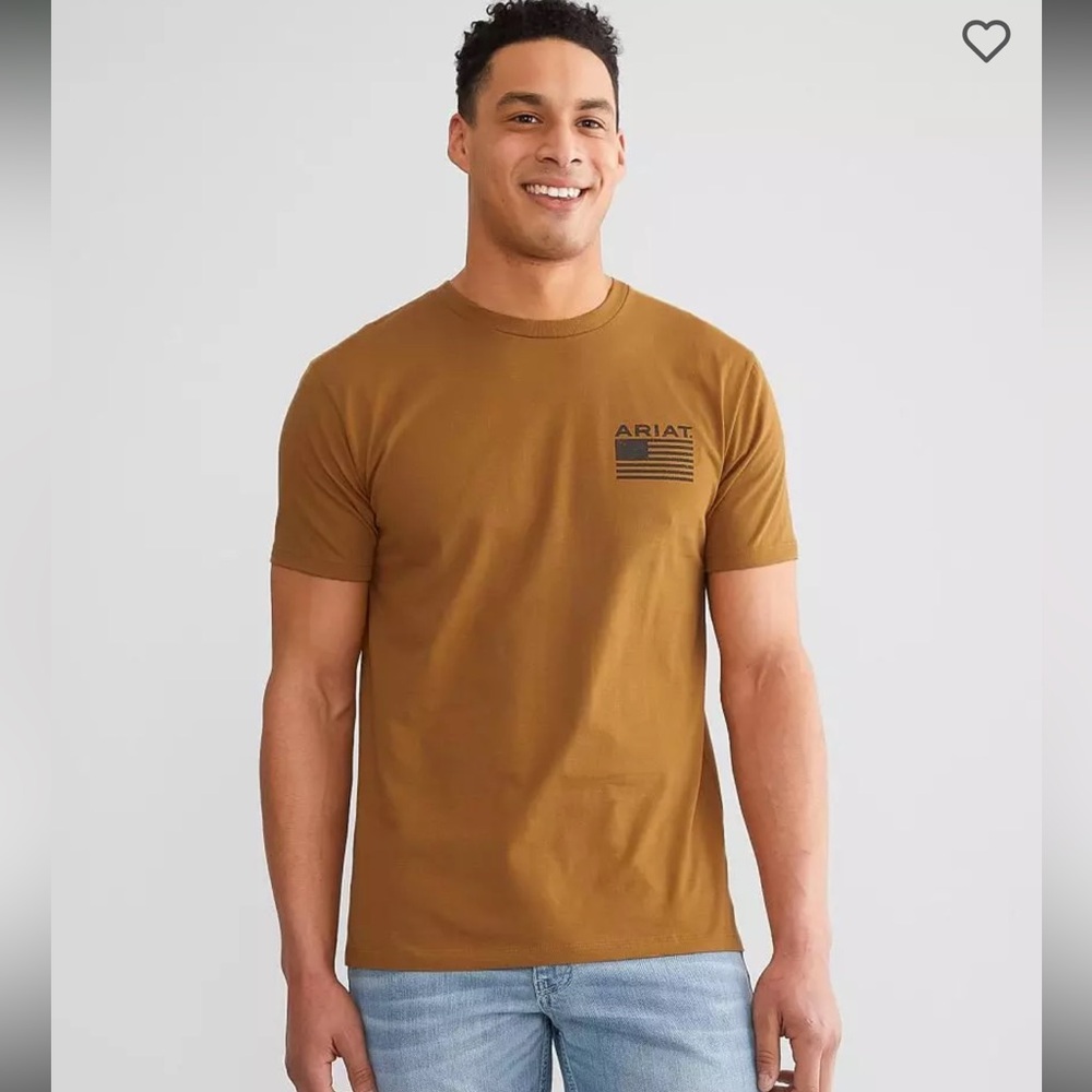 Rope Circle T-Shirt
ARIAT